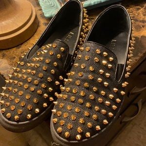 Black Spike Loafers Round Toe Slip